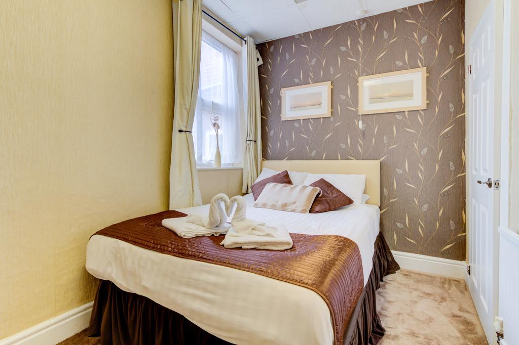 Lyndawn Hotel ブラックプール エクステリア 写真